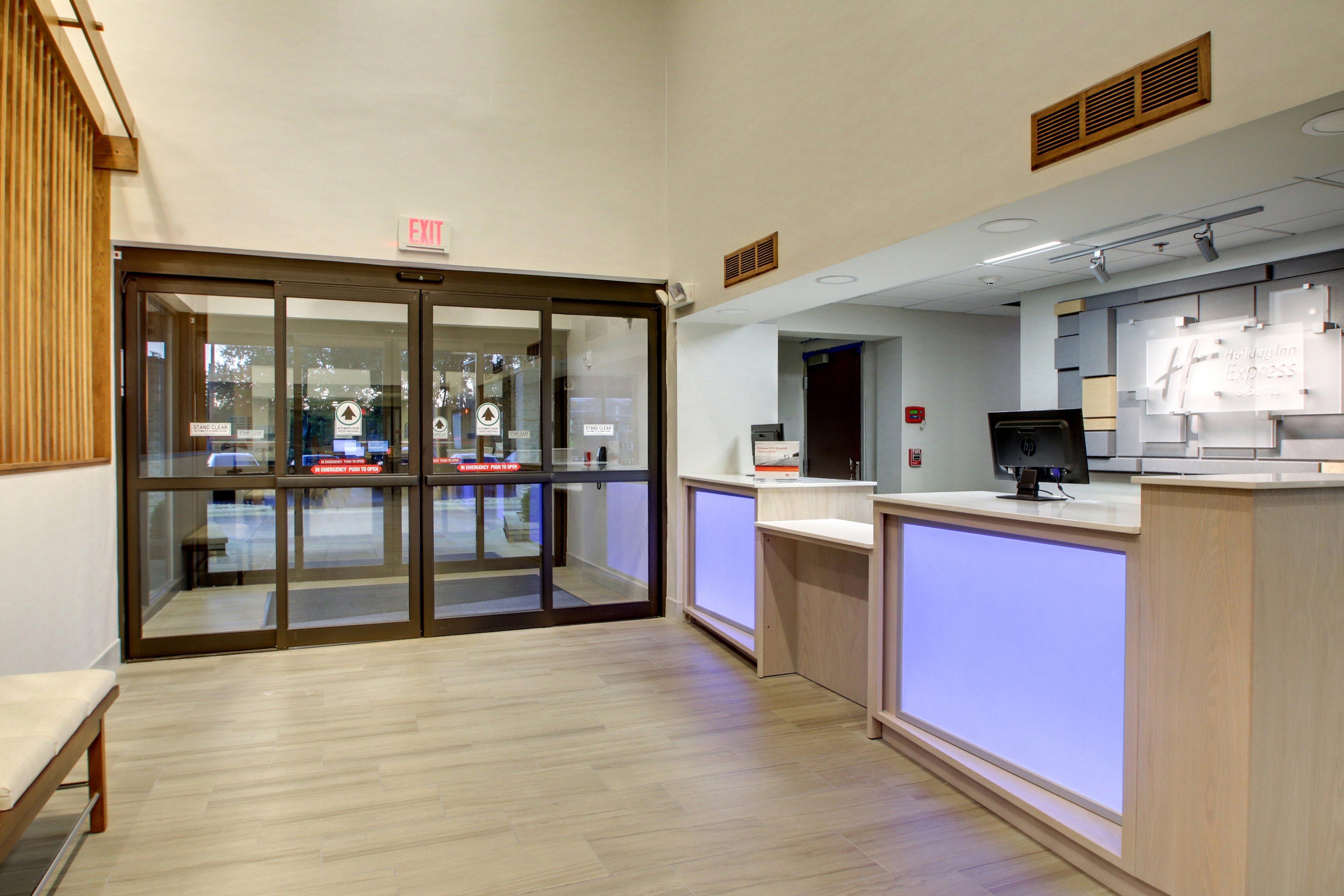 Holiday Inn Express & Suites Aurora - Naperville By Ihg Exterior foto